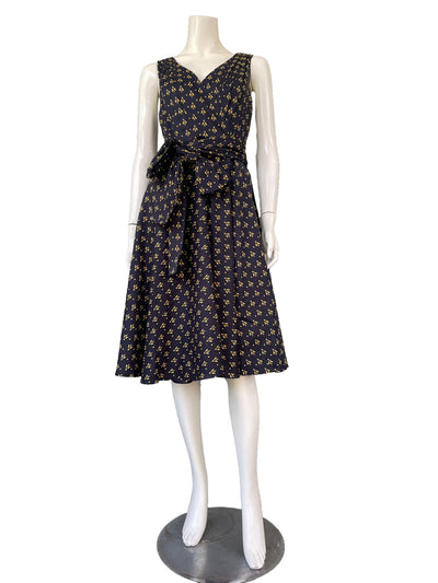 Where Is The Best Store For Vintage Clothing Boutique