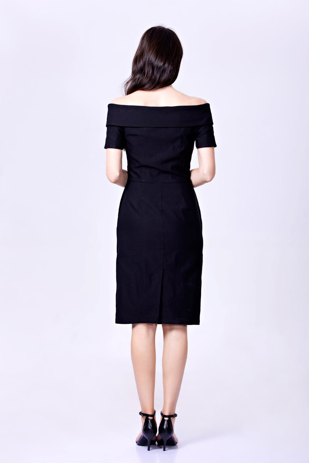 "Tyra" Black Solid Wiggle Dress
