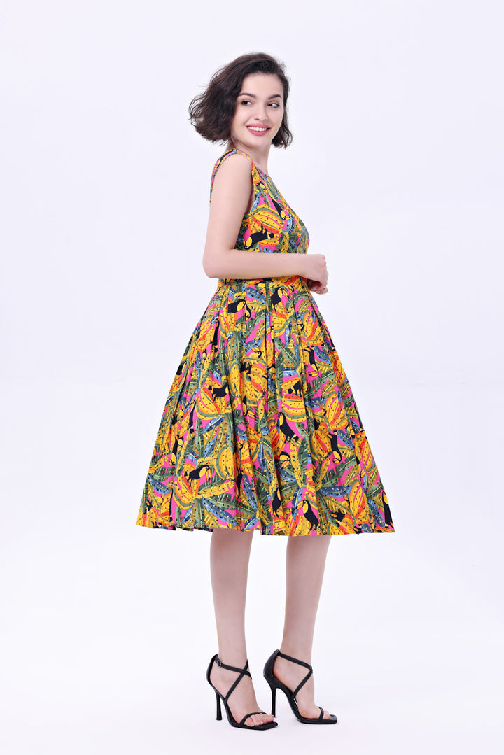 "Lily" Tropical Toucans