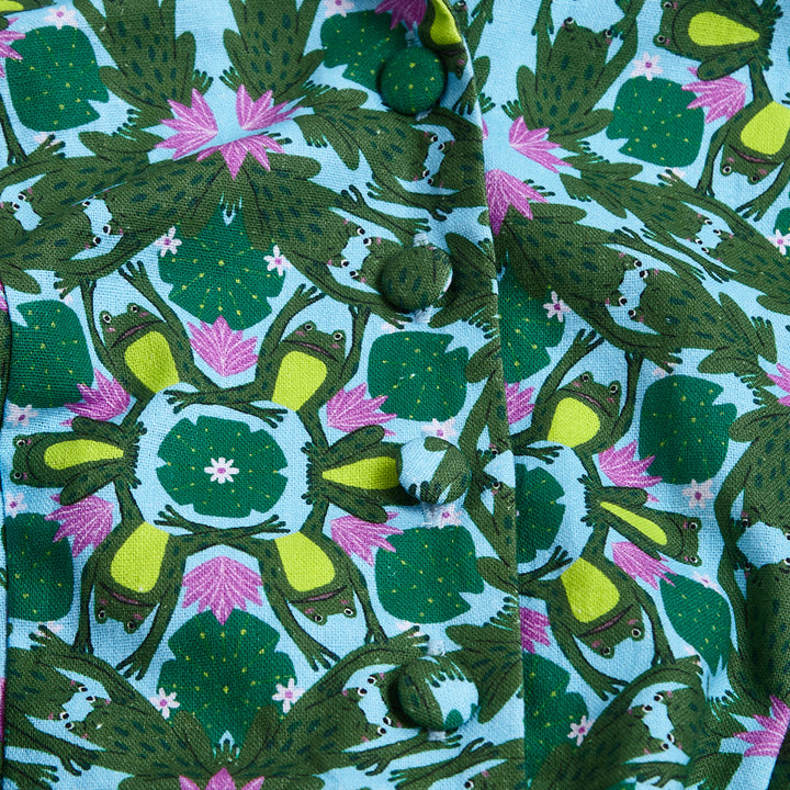 "Jani" Frogs in Bloom