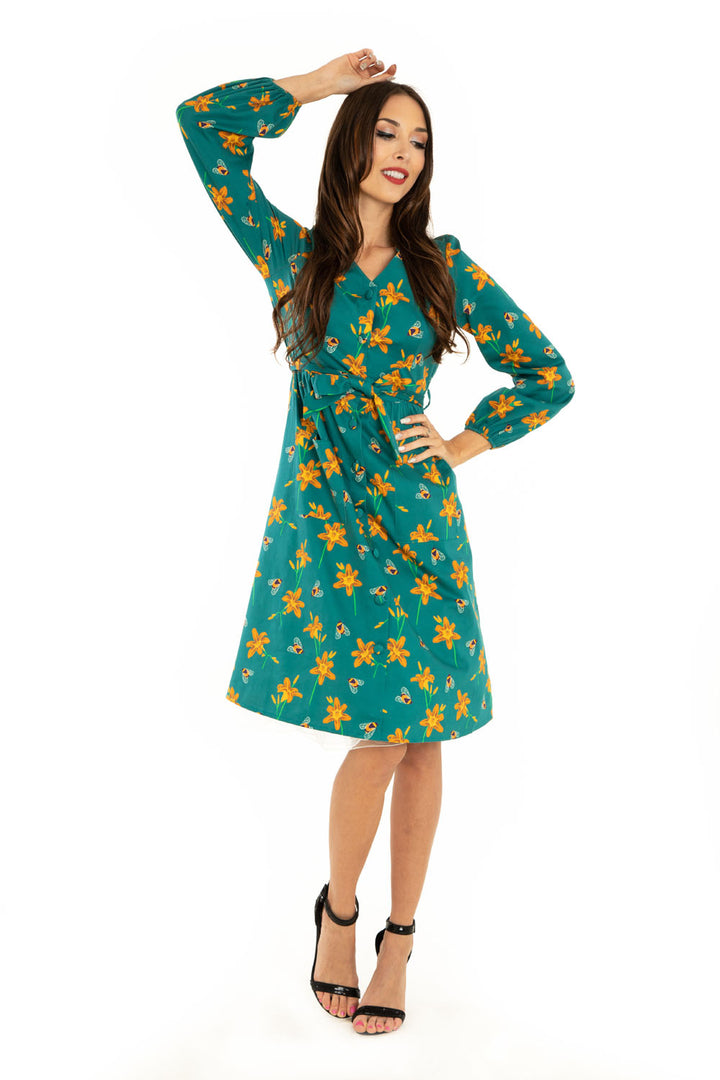 "April" Teal Multi Lilys and Bees