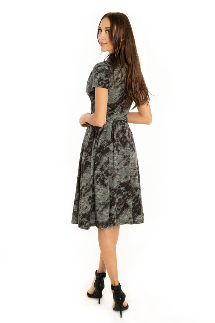 "Rose" Black Gray Burn Out